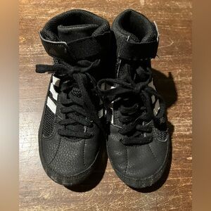 Adidas Kids Black and White High-Top Wrestling shoes